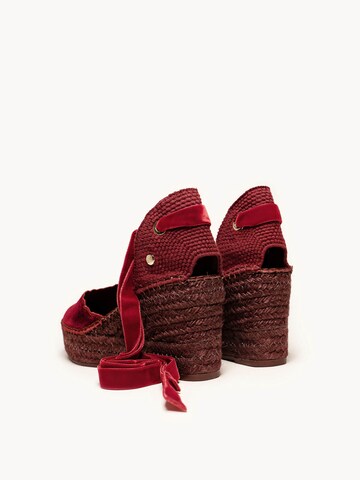 Alhamas Pumps 'Alpargata Cuña 8 cm Terciopelo' in Rood
