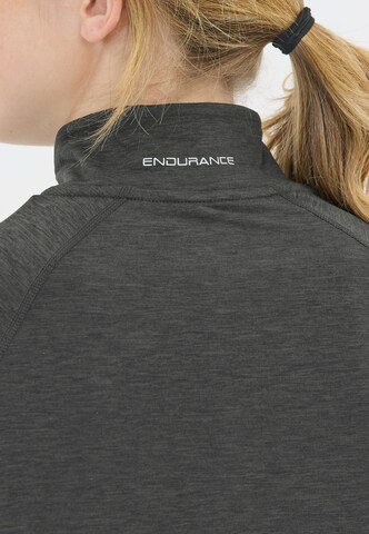 ENDURANCE Midlayer 'Canna' in Schwarz