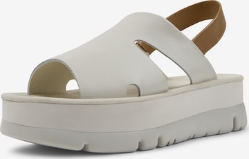 Sandalo con cinturino 'Oruga Up' di CAMPER in bianco: frontale