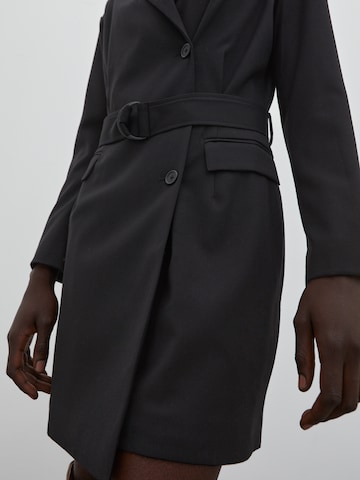 Robe-chemise 'Mareen Blazerdress' EDITED en noir