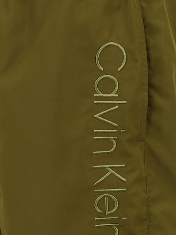Calvin Klein Swimwear Badeshorts in Grün