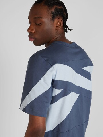 T-Shirt Reebok en bleu