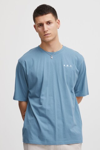 !Solid T-Shirt 'Sdelan' in Blau: predná strana
