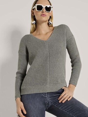 MADELEINE Pullover in Grün