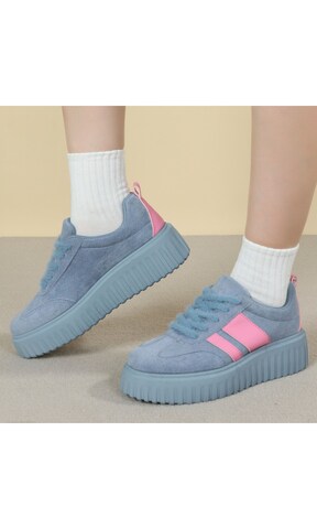 Ital-Design Sneakers in Blue: front