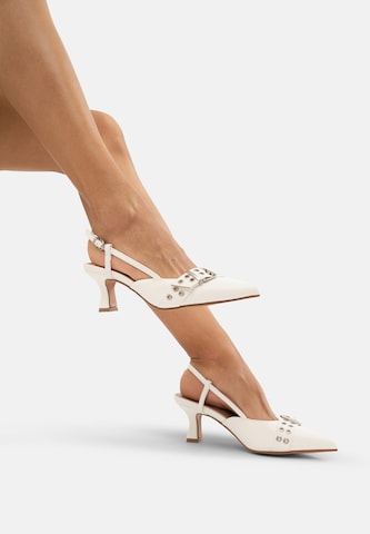 Salinyang Slingpumps in Weiß