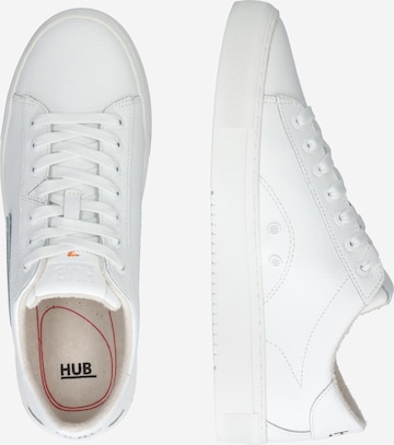 HUB حذاء رياضي بلا رقبة 'Hook-Z' بلون أبيض