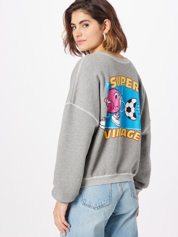 AMERICAN VINTAGE Sweatshirt in Grau