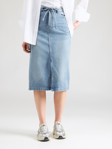 Sublevel - Falda en azul: frente