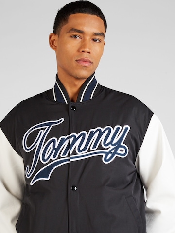 Tommy Jeans Přechodná bunda – černá