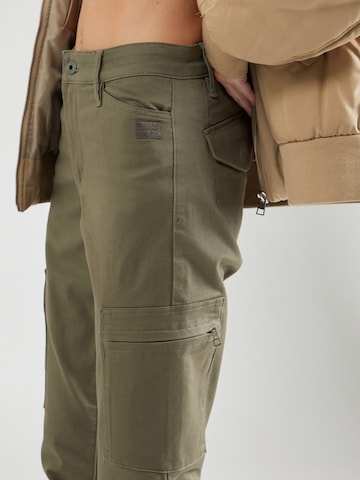 Slimfit Pantaloni cargo di G-Star RAW in verde