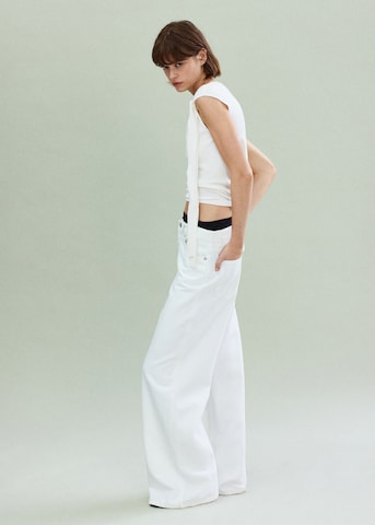 Top in maglia 'COQUETTE' di MANGO in bianco