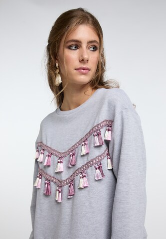 IZIA Sweatshirt in Grau