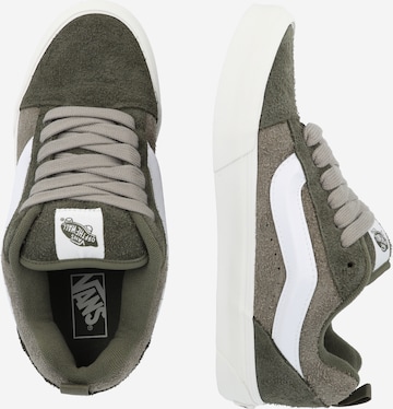 Sneaker bassa 'Knu Skool' di VANS in verde