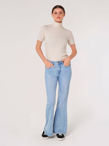 Apricot Top in Beige