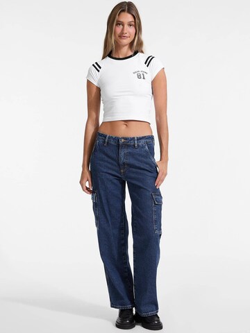 GUESS T-Shirt '81' in Weiß