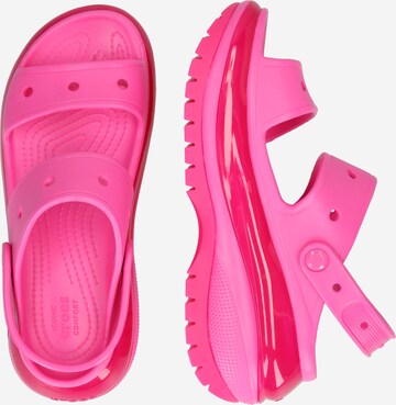 Sandales 'Classic Mega Crush' Crocs en rose