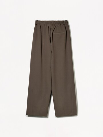 Wide Leg Pantalon à pince Bershka en beige