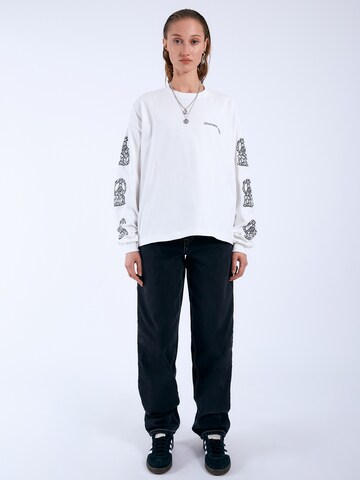 Dr. Denim Shirt in White