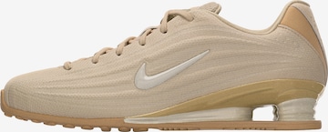 Nike Sportswear Низкие кроссовки 'SHOX Z' в Бежевый: спереди