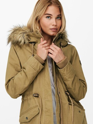 Parka d’hiver 'New Maxina' ONLY en vert