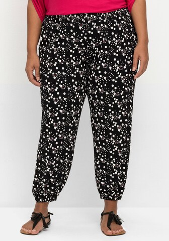 Effilé Pantalon SHEEGO en noir : devant