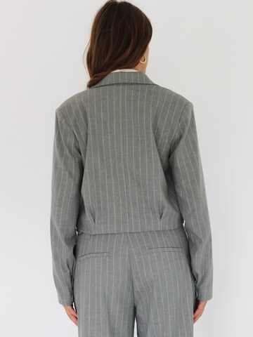 Honnête Atelier Blazer 'Fleur' in Grey