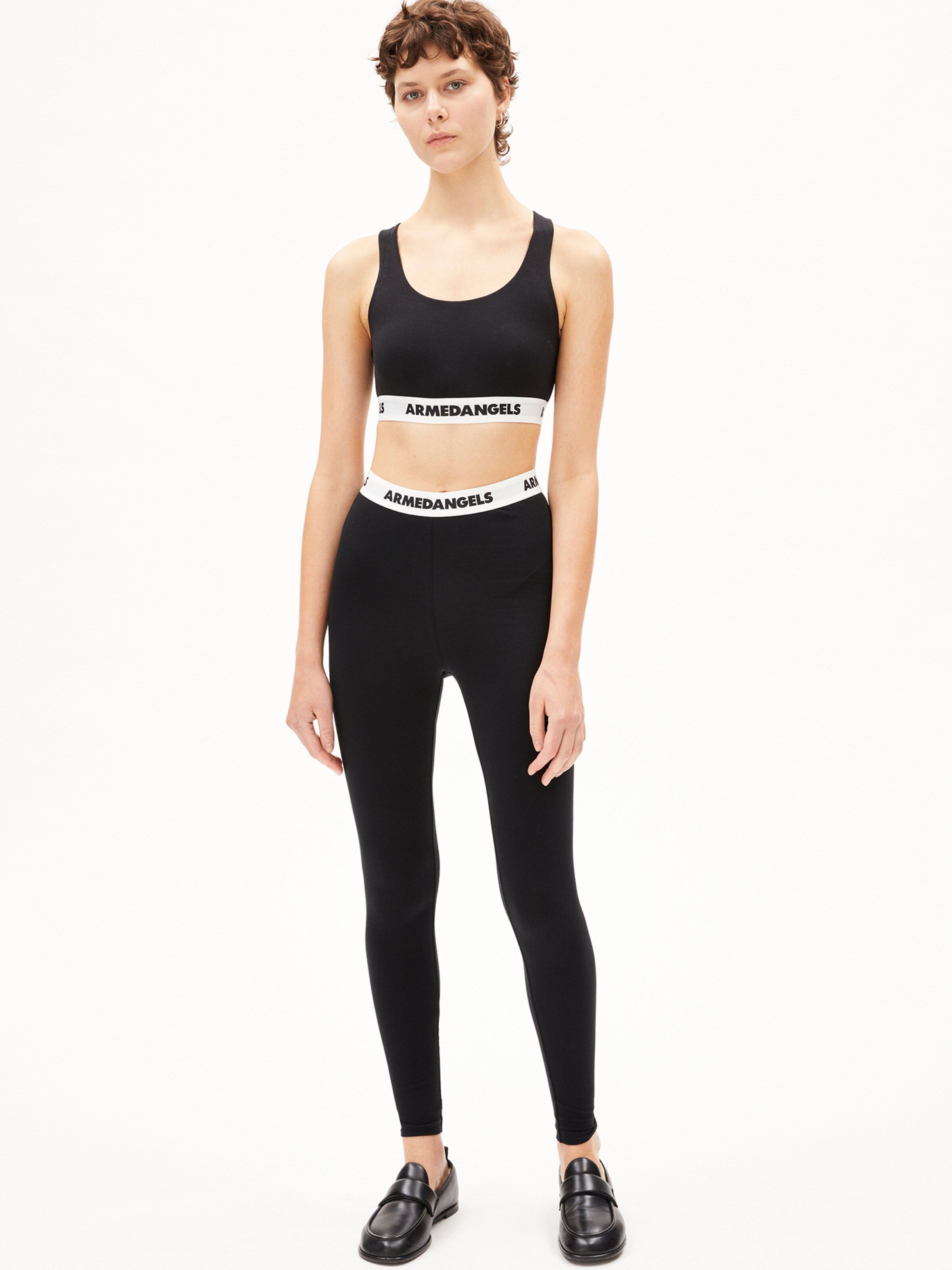 ARMEDANGELS Regular Hose ' FARIBAA ICONIC Å ' in Schwarz