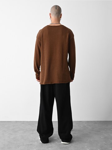 VAMOS CLO Sweater 'Cedar Hill' in Brown
