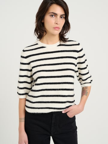 Pullover 'AlphaGZ' di Gestuz in beige: frontale