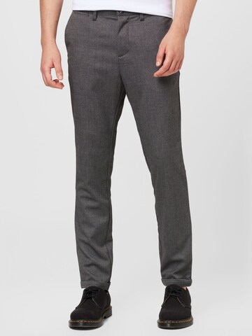 regular Pantaloni chino di Matinique in grigio: frontale