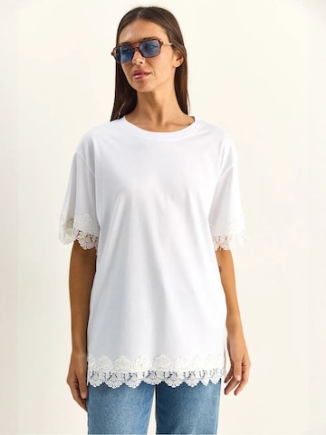 Maglietta 'T-Shirts' di Bianco Lucci in bianco