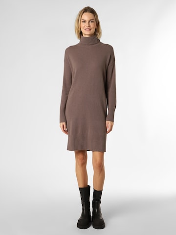 Marie Lund Knitted dress in Brown: front