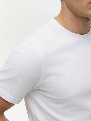 Everly Тениска в бяло