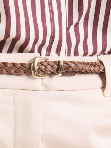 Loosefit Pantalon chino COMMA en beige