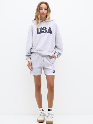Pull&Bear Regular Broek in Grijs