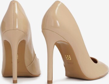 Kazar Pumps in Beige