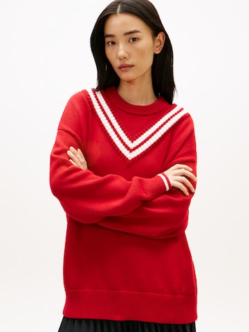 Pull-over TOMMY HILFIGER en rouge : devant