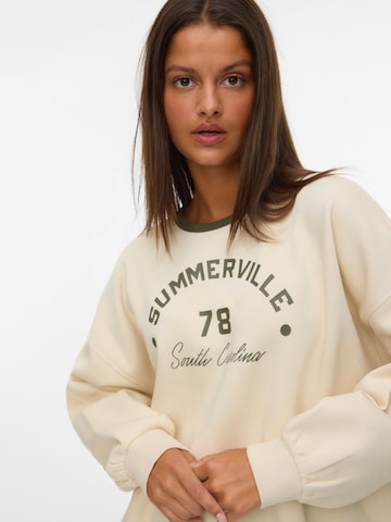 VERO MODA Свитшот в Бежевый