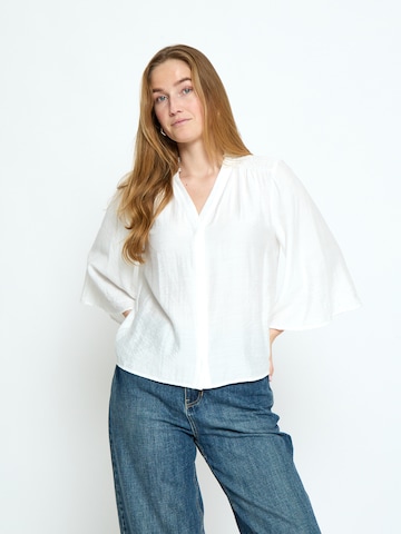 Maglietta 'Seria' di minus in bianco: frontale