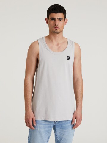 T-Shirt 'Shank' CHASIN' en gris : devant