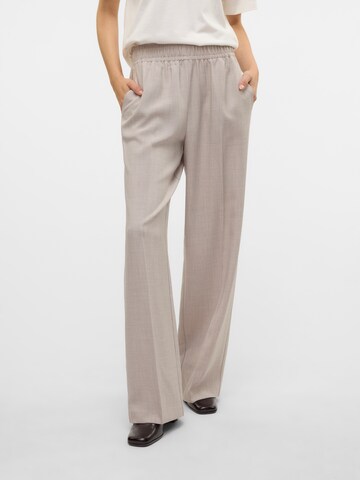 VERO MODA Loose fit Trousers 'VMCASSIDY' in Grey: front