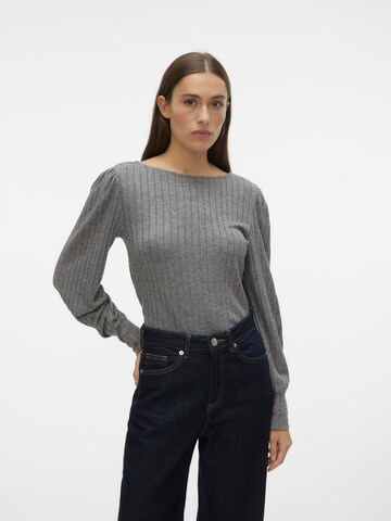 Pull-over 'ROSE' VERO MODA en gris : devant