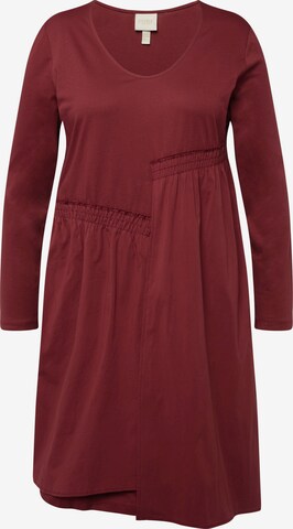 Robe Ulla Popken en rouge : devant