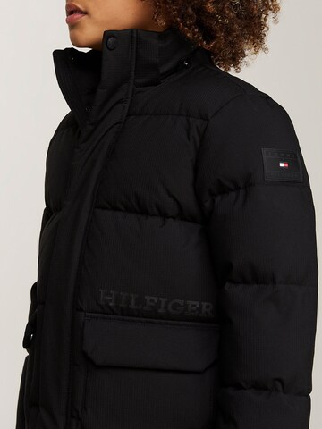 TOMMY HILFIGER Jacke in Schwarz