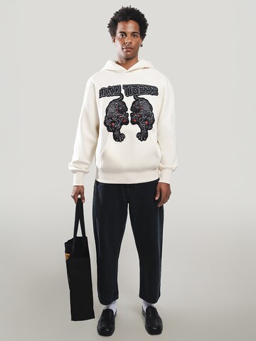 MAD TIGERS Sweatshirt 'Black Tigers' in Weiß