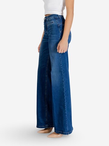 Liu Jo - Bootcut Vaquero 'ECS B.UP PARFAIT FLARE H.W. UA6069 DS004' en azul