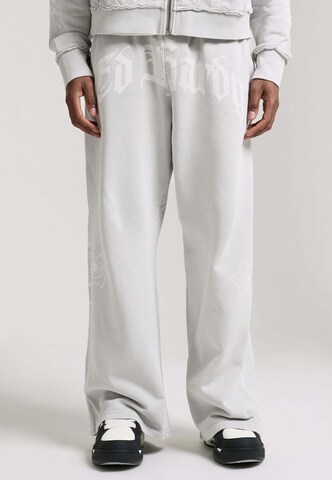 Ed Hardy Loosefit Hose in Grau: Vorderseite