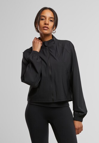 Urban Classics Overgangsjakke ' ' i sort: forside