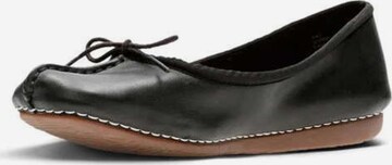 CLARKS Ballerina in Schwarz